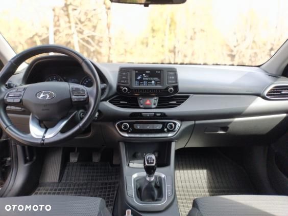 Hyundai i30 1.4 Classic + - 14