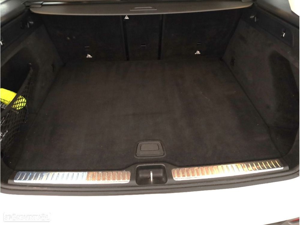 Mercedes-Benz GLC 200 d 4Matic — fotografia 17