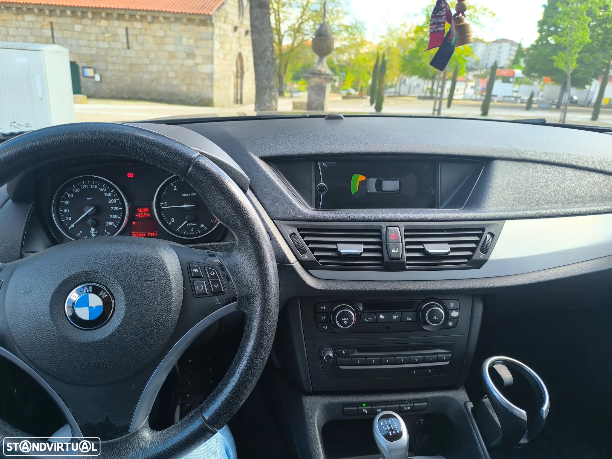 BMW X1 20 d sDrive - 9