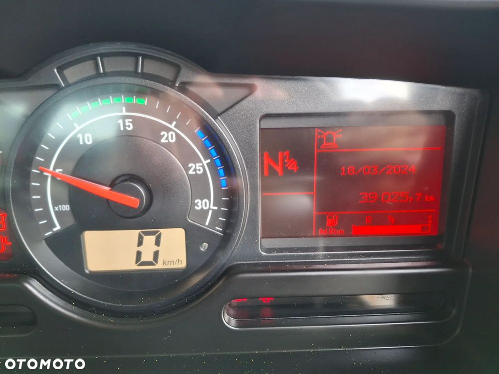 Renault C280 Zamiatarka SEMAT Zoeller FAUN Karcher 2 Silniki Rura Do Liści Listwy Ciśnieniowe Lanca 2 Zbiorniki Wody Szczotki L/R 2018r Euro 6 - 36