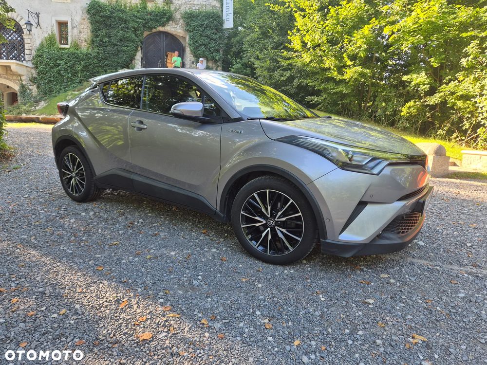 Toyota C-HR 1.8 Hybrid Prestige - 2