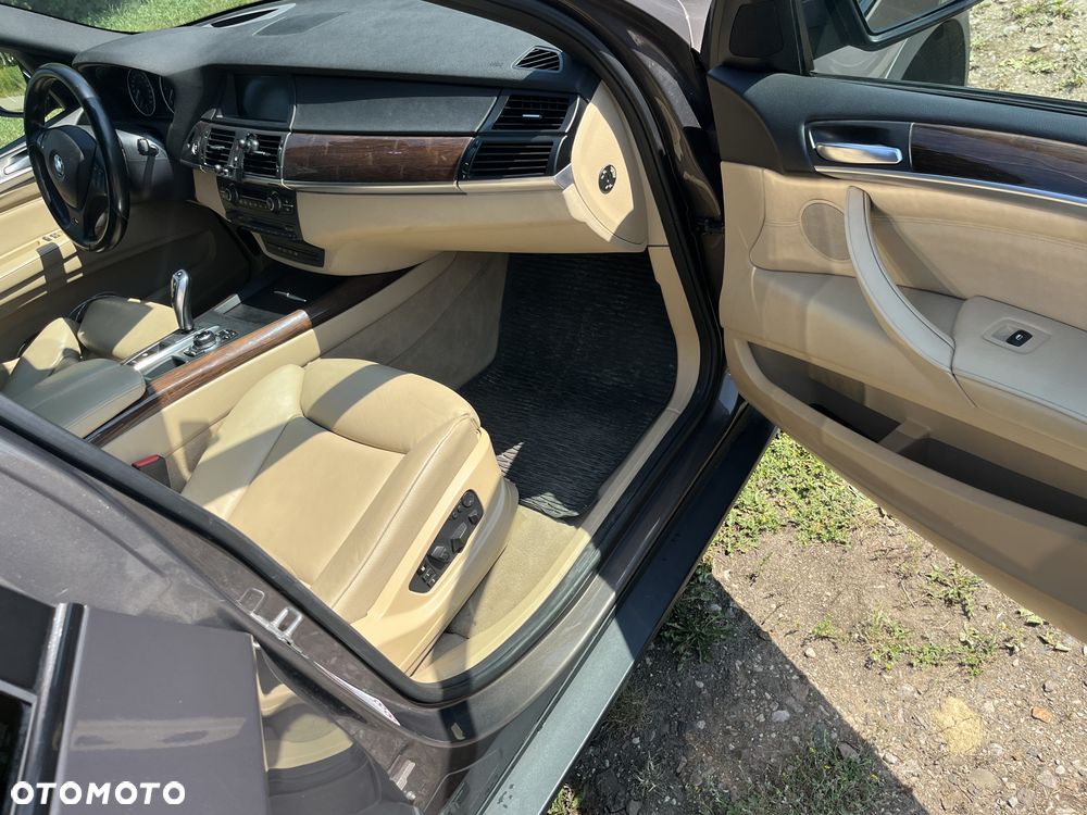 BMW X5 - 25