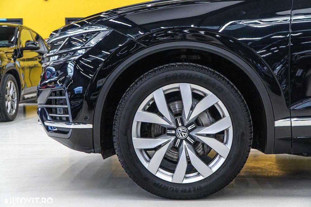 Volkswagen Touareg 3.0 V6 TDI 4Motion DPF Automatik Elegance - 37