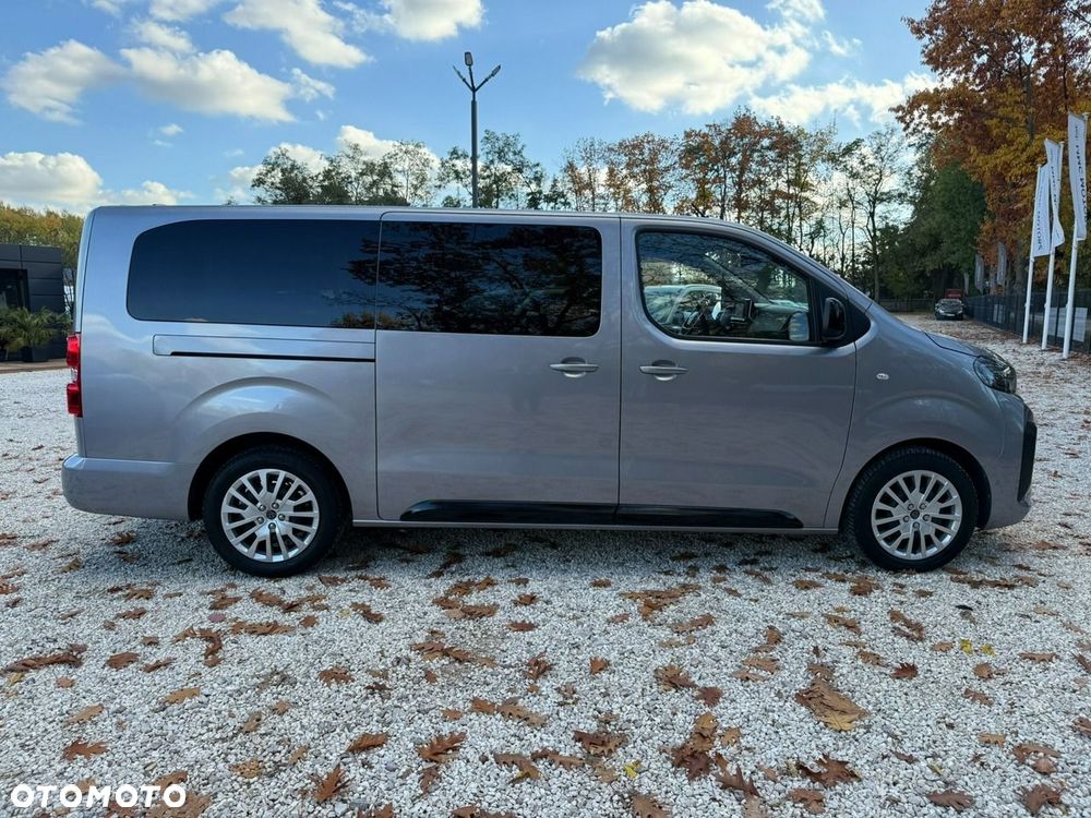 Peugeot Traveller - 17