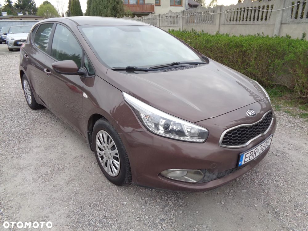 Kia Ceed 1.4 CVVT Vision - 2