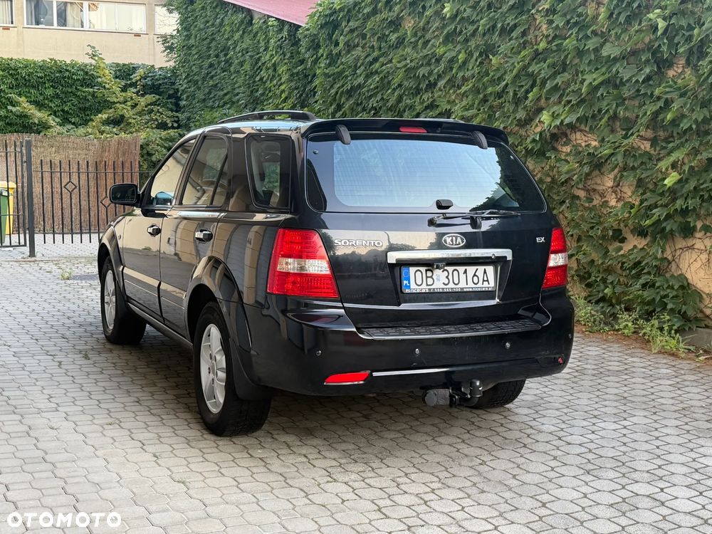 Kia Sorento 3.3 V6 LX - 8
