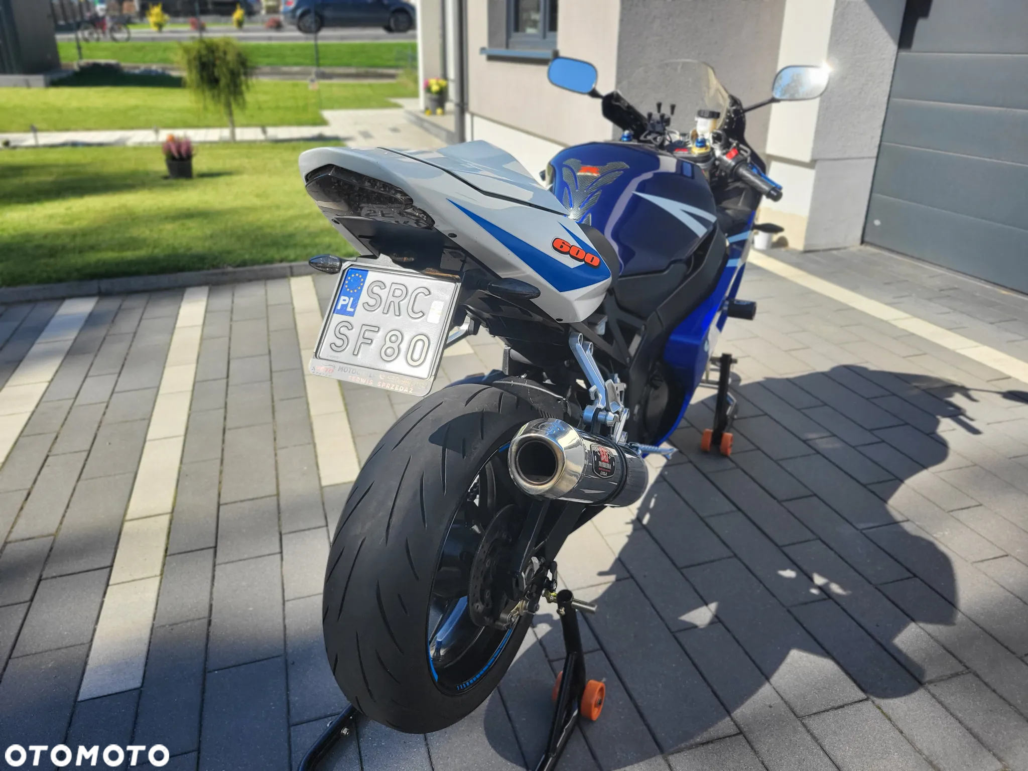 Suzuki GSX-R - 10