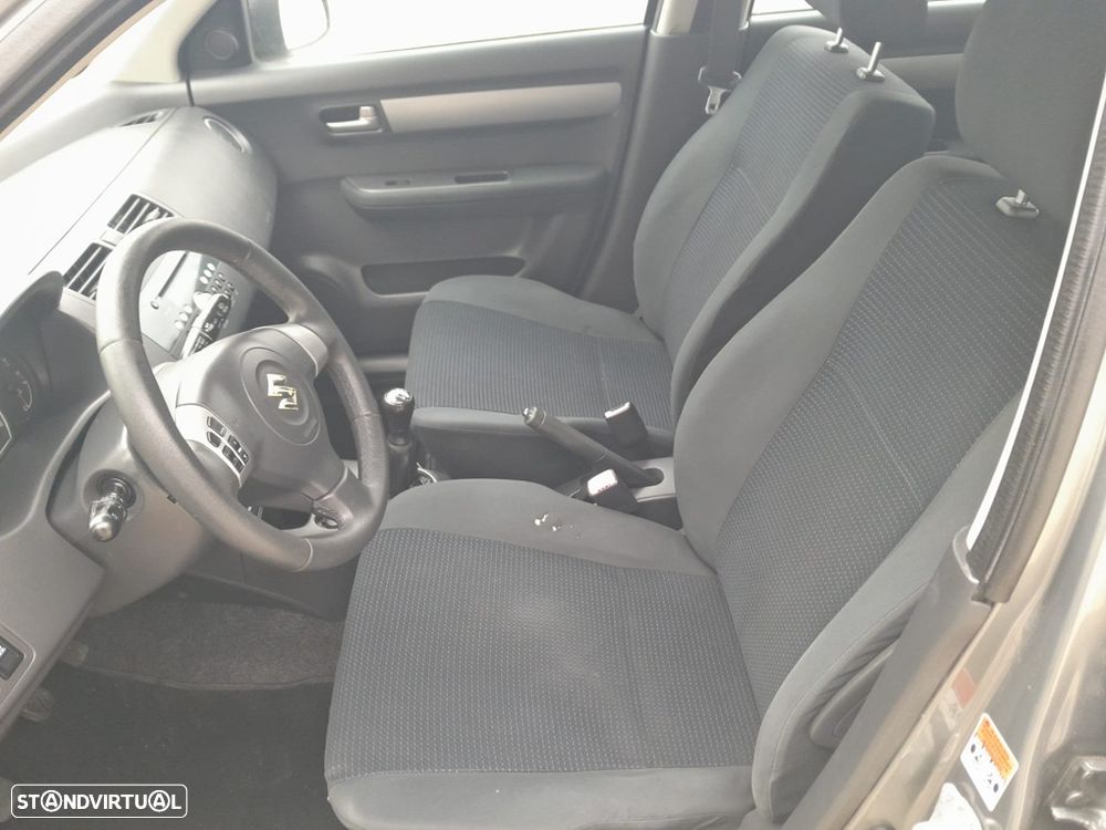 Suzuki Swift 1.3 DDiS Sport - 7