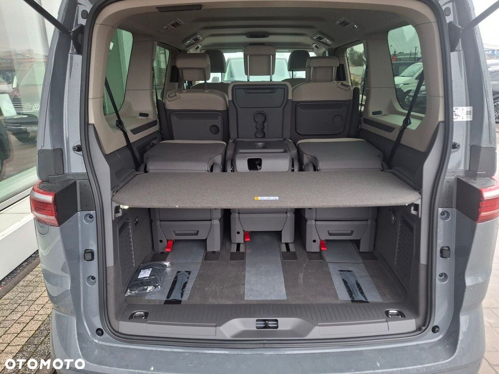 Volkswagen Multivan - 24