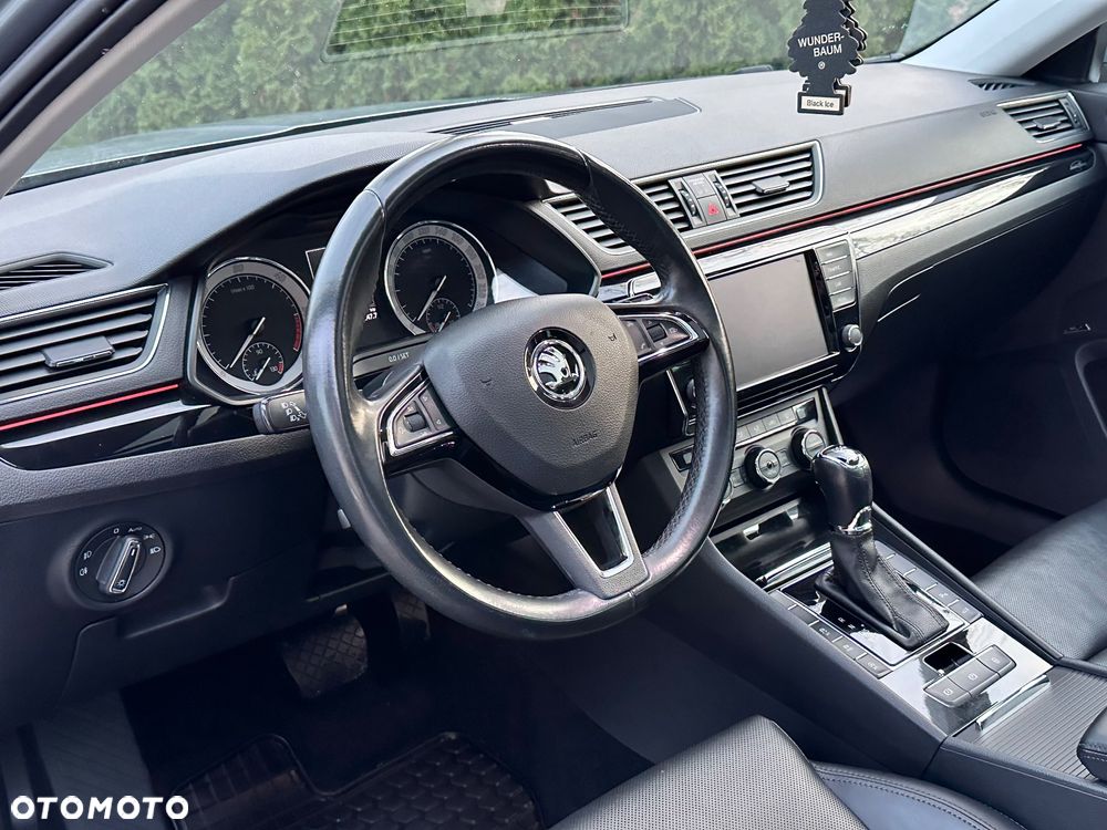 Skoda Superb 2.0 TDI DSG L&K - 11