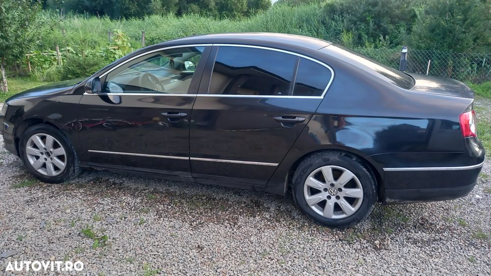 Volkswagen Passat 2.0 TDI Trendline DPF - 1