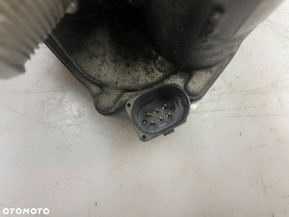 PRZEPUSTNICA AUDI A3 8P 1.8 TFSI CDAA 06F133062J - 4
