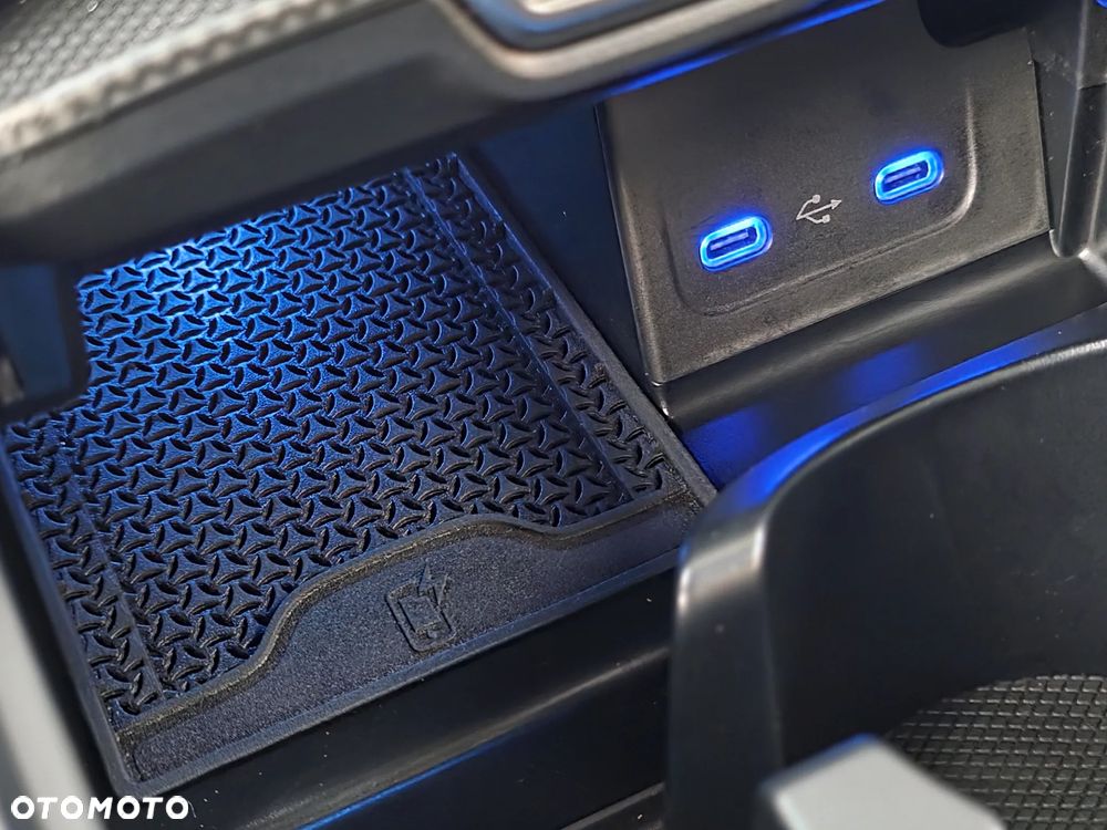 Mercedes-Benz Klasa C 220 d 9G-TRONIC AMG Line - 19