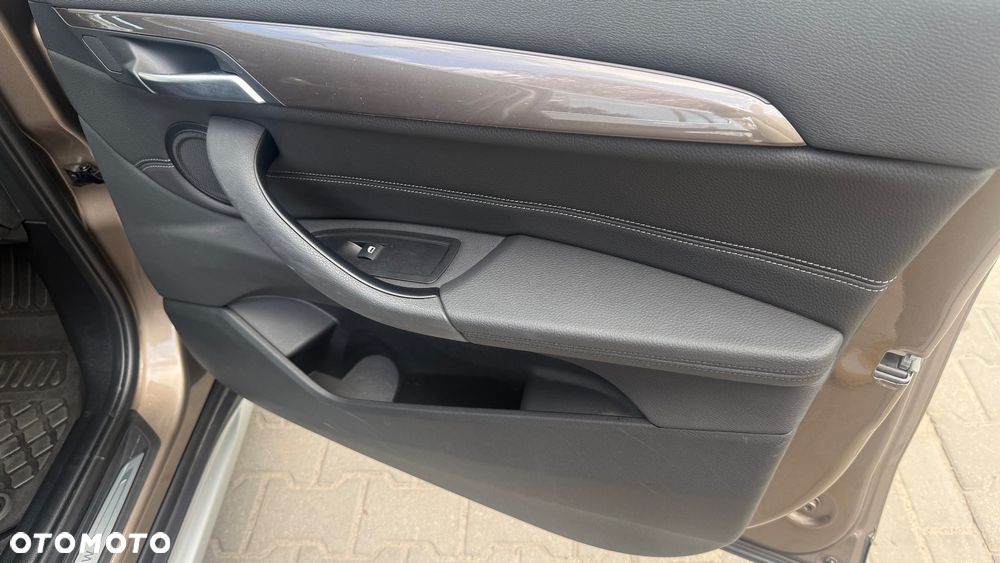 BMW X1 sDrive18i Business Edition - 17