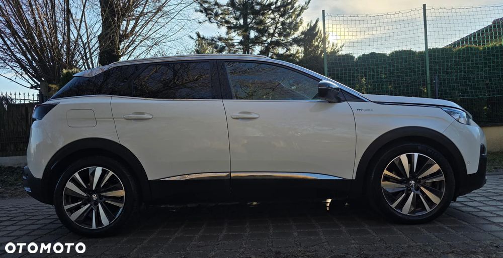 Peugeot 3008 1.6 PureTech Hybrid4 PHEV GT S&S EAT8 - 4