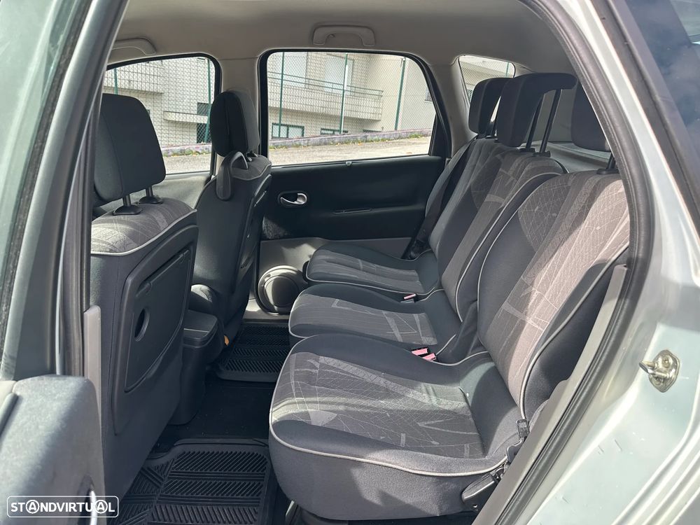 Renault Scénic 1.5 dCi Confort Privilége - 17