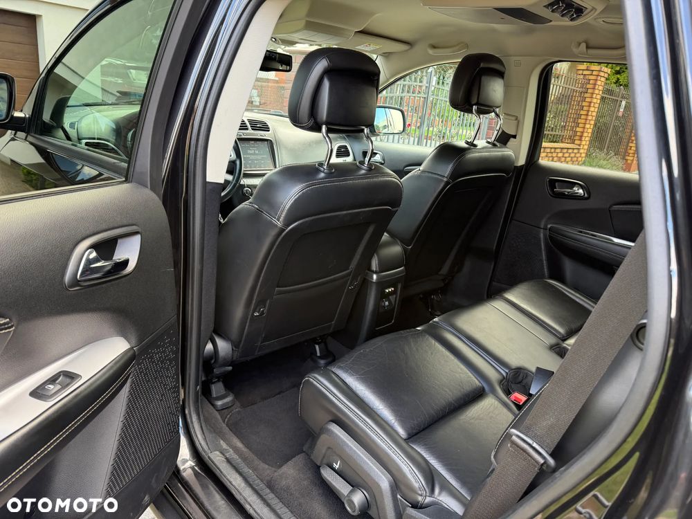 Fiat Freemont 2.0 Multijet Black Code AWD - 25