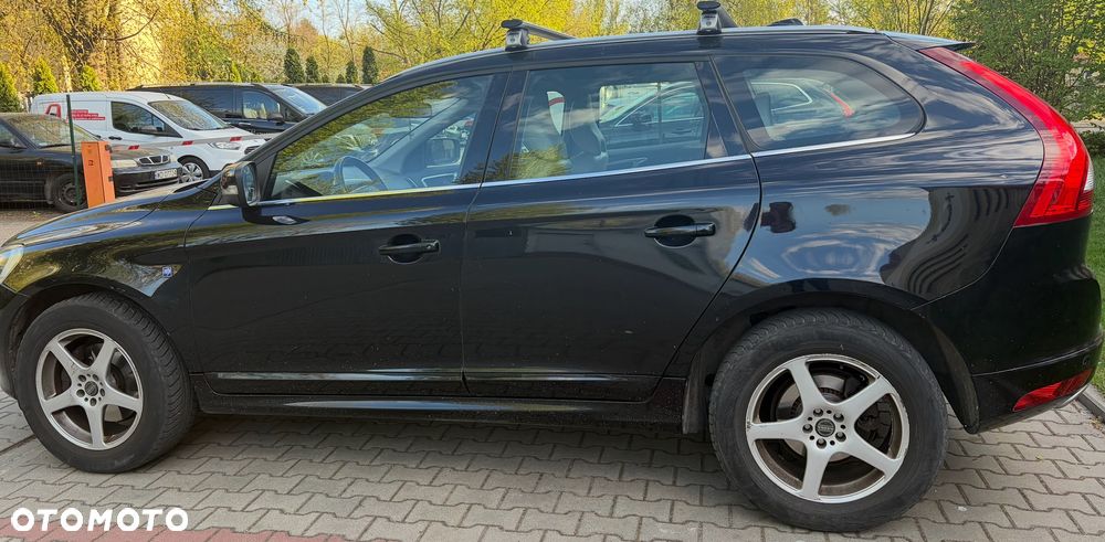 Volvo XC 60 D4 AWD Ocean Race - 2