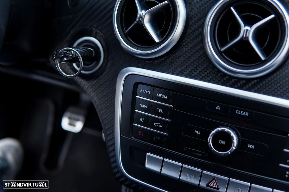 Mercedes-Benz A 180 CDI AMG Line - 31