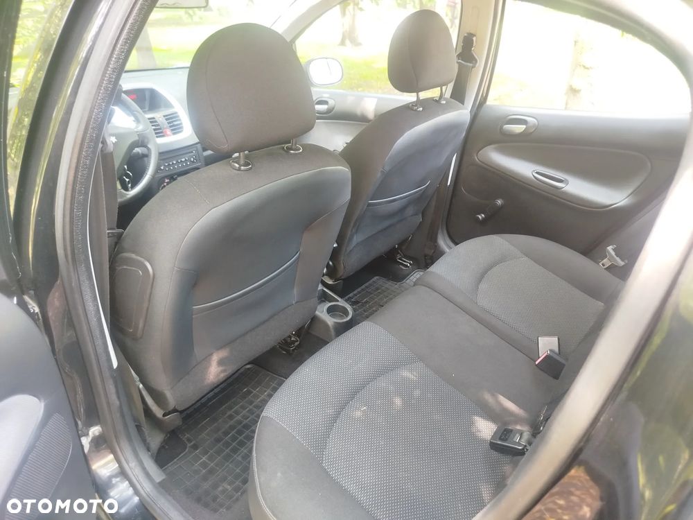 Peugeot 206 plus - 18