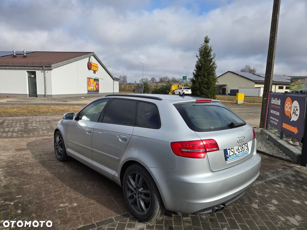 Audi A3 Sportback 2.0 TDI DPF quattro Ambition - 7