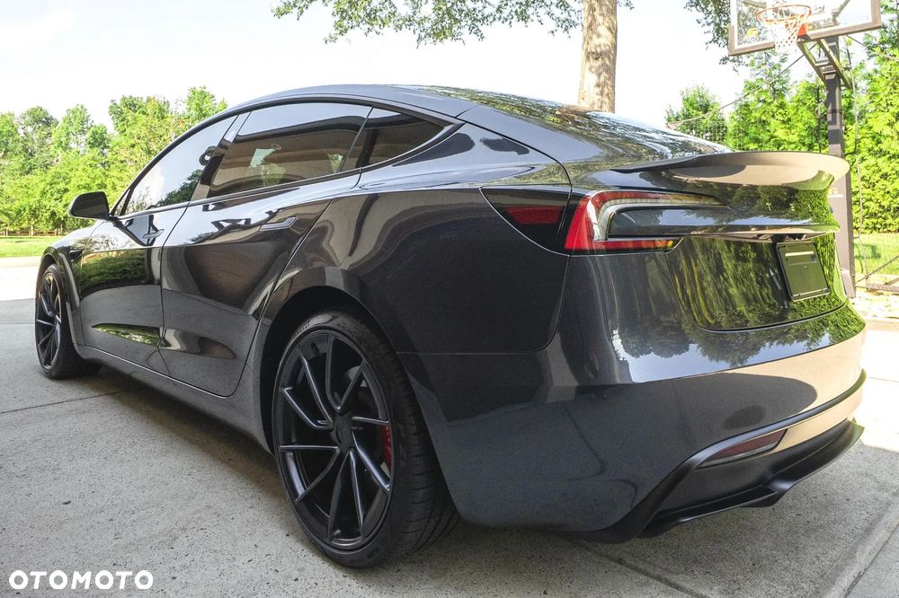 Tesla Model 3 Langstreckenbatterie Allradantrieb Dual Motor Performance - 8