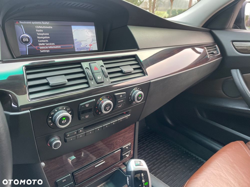 BMW Seria 5 530d Edition Exclusive - 29