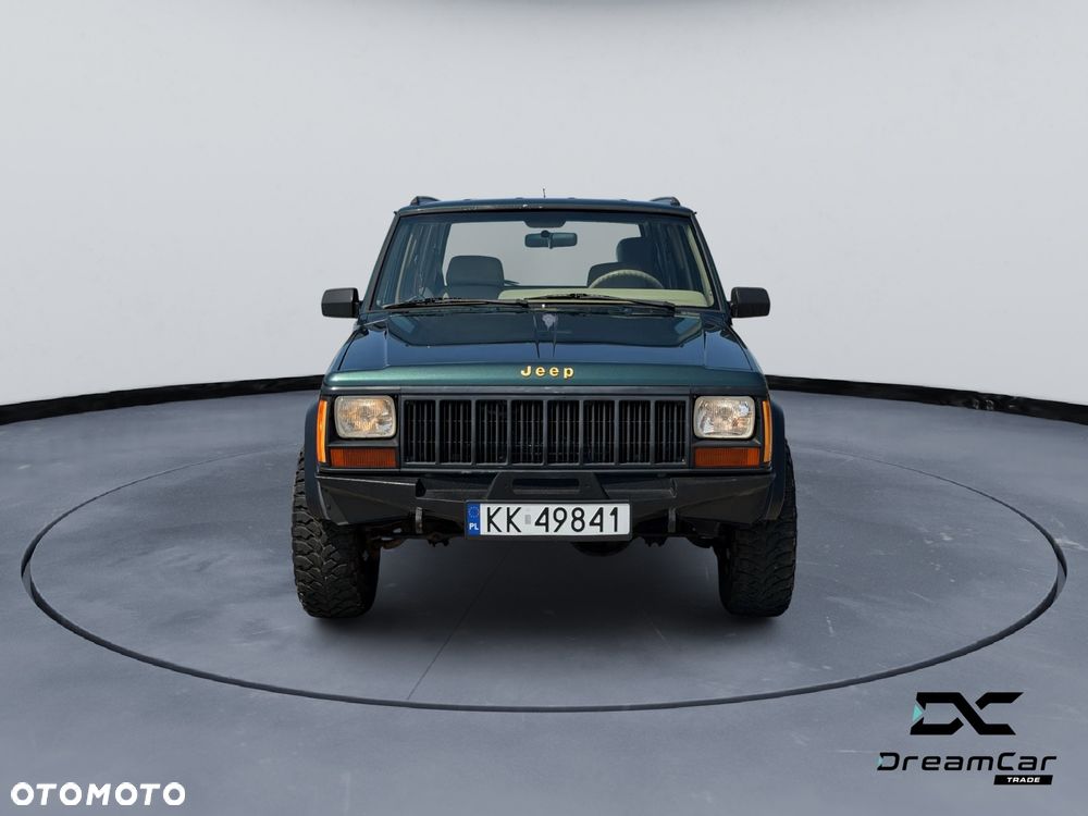 Jeep Cherokee - 3
