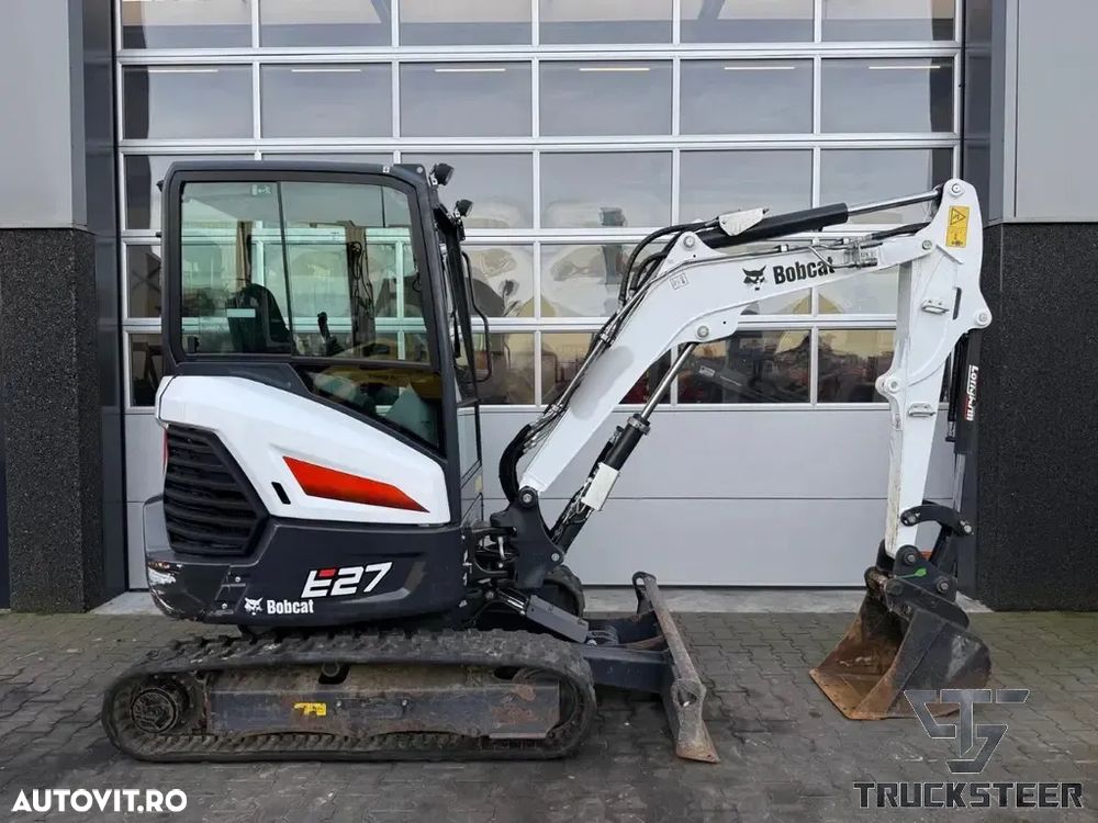 Bobcat E27 - 19