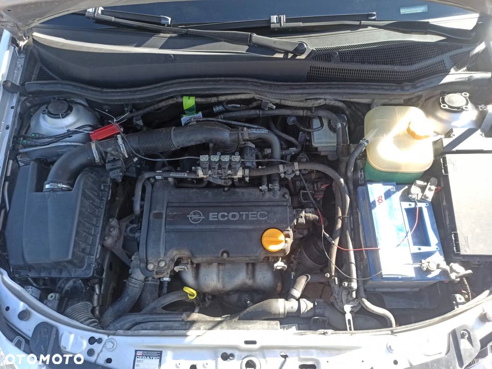 Opel Astra - 16