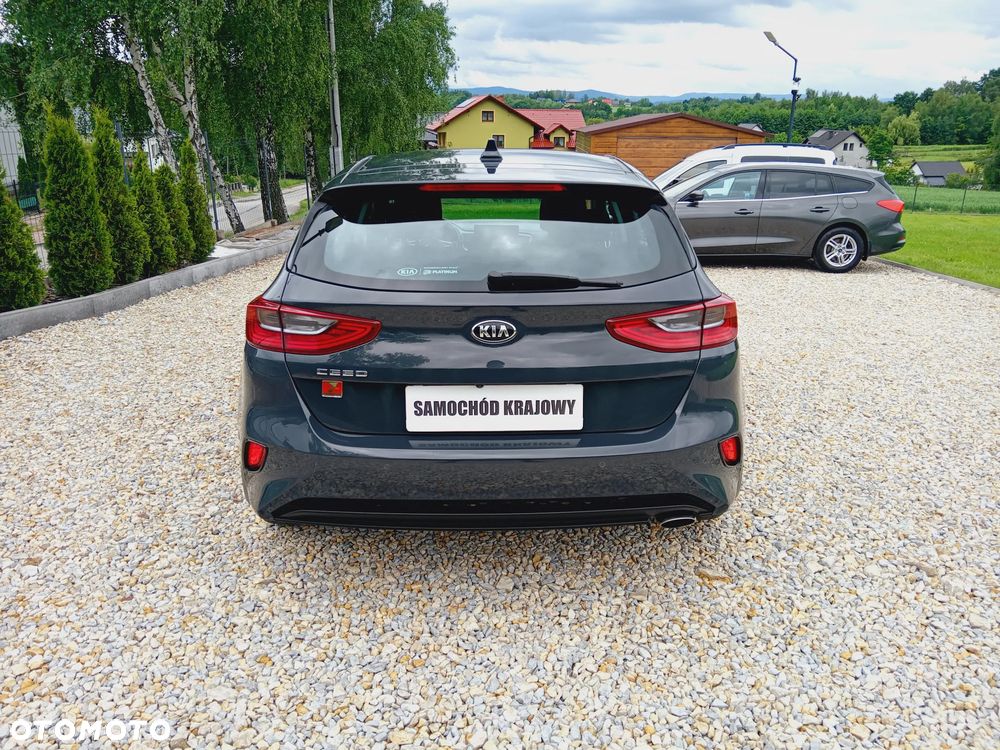 Kia Ceed 1.6 CRDi SCR M - 24