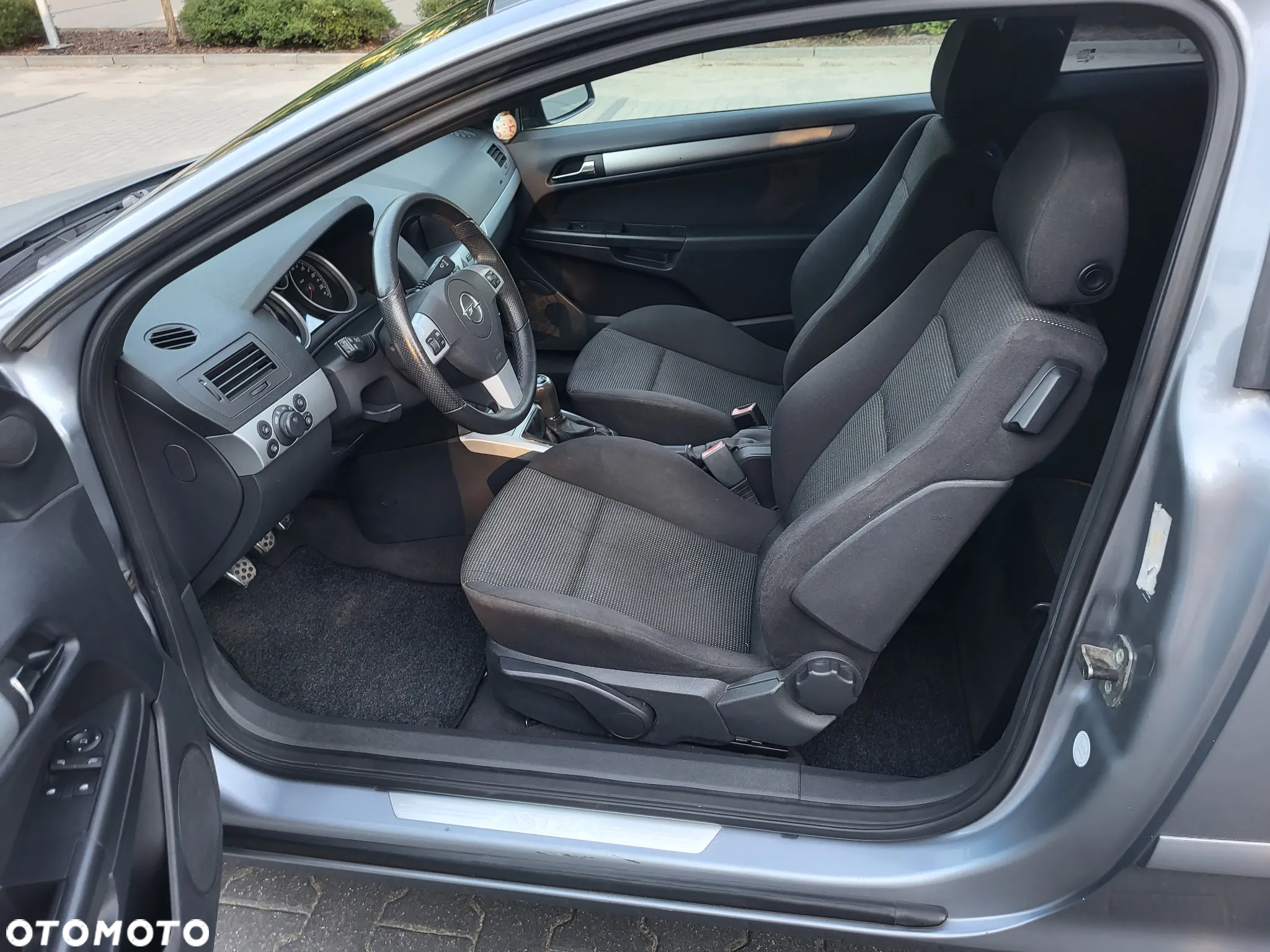 Opel Astra III GTC 1.7 CDTI Essentia - 8