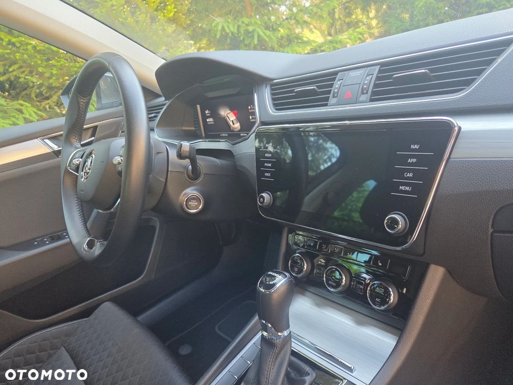 Skoda Superb 1.5 TSI Ambition DSG - 13