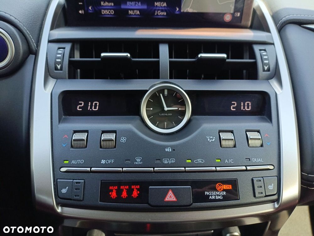Lexus NX 300h F Impression AWD - 27