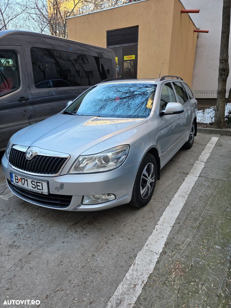 Skoda Octavia 1.6 TDI Business DSG - 2