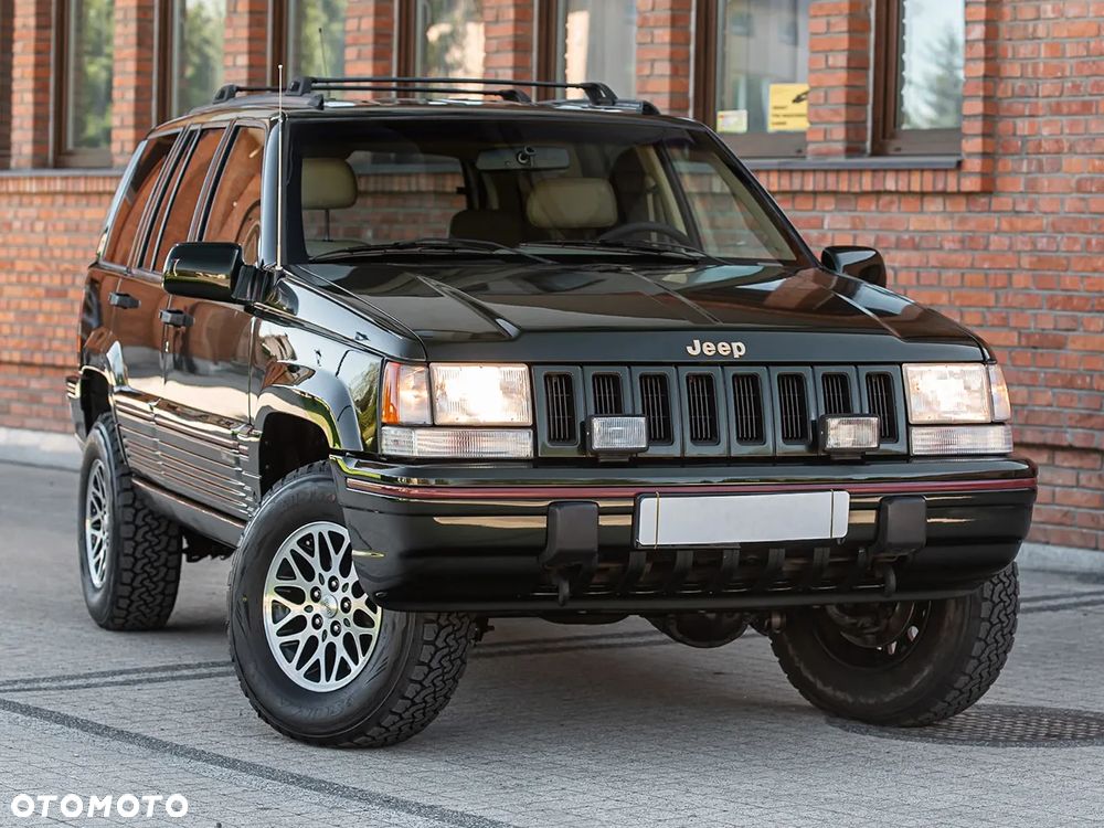 Jeep Grand Cherokee - 1