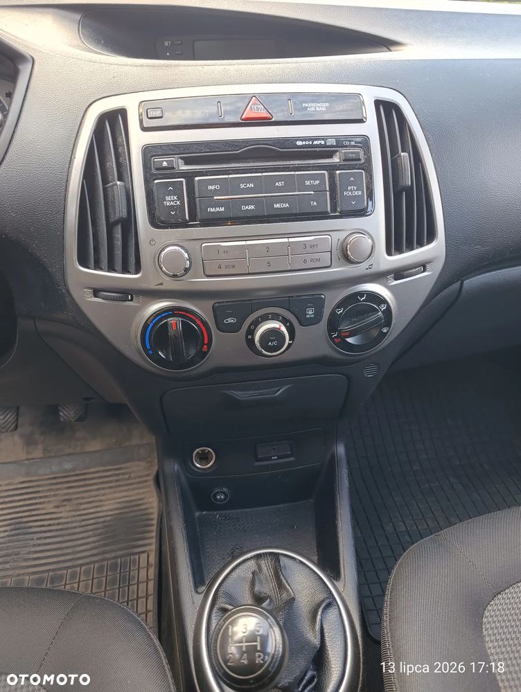 Hyundai i20 1.25 Comfort - 17