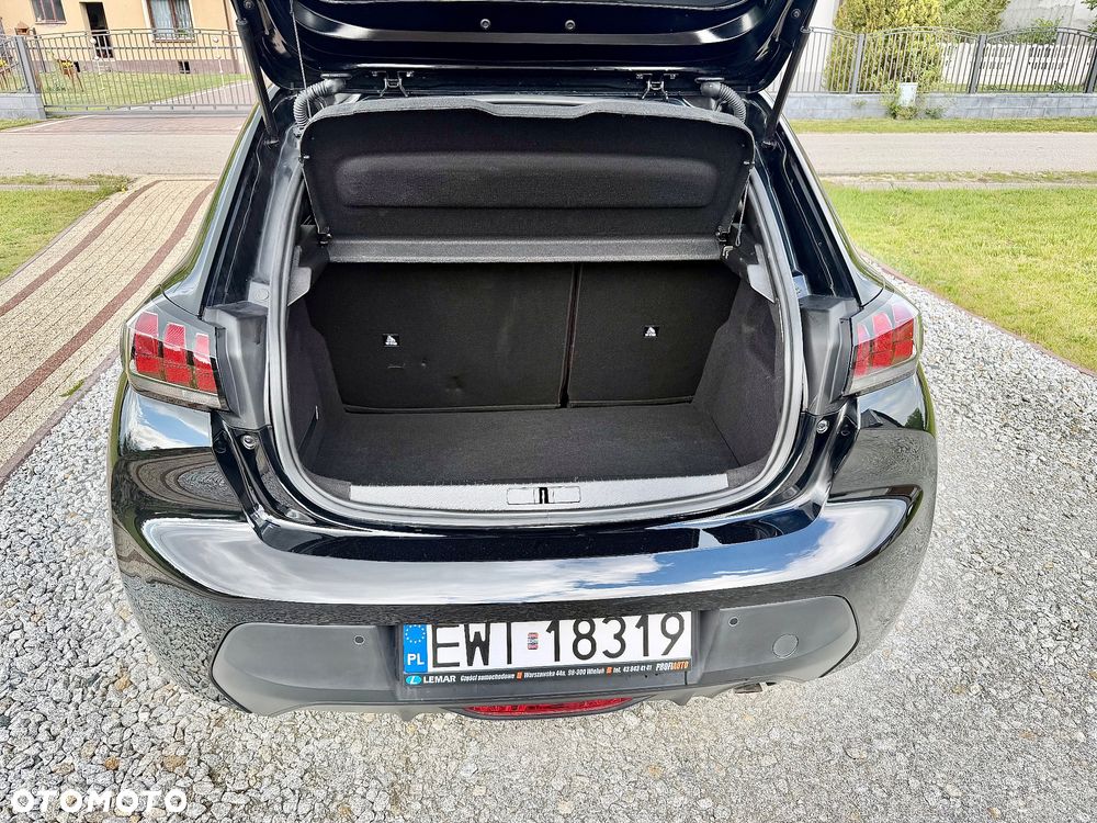 Peugeot 208 - 28