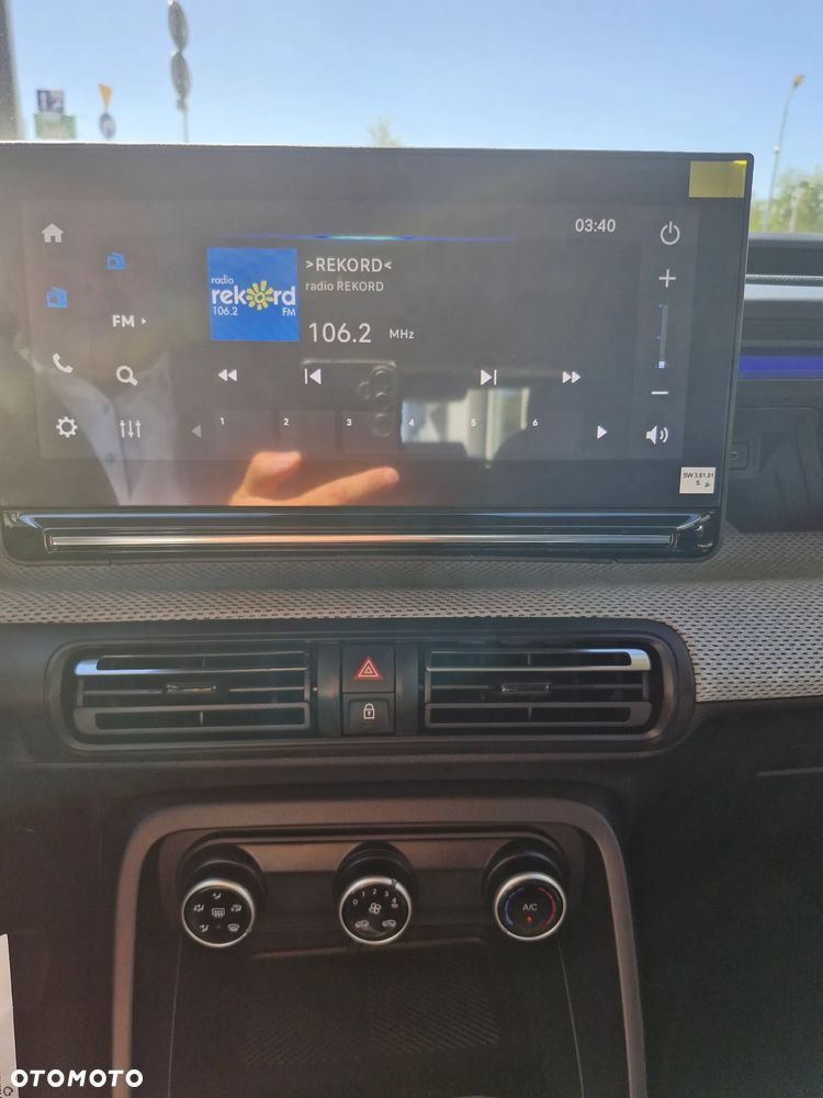Citroën C3 1.2 mHEV Plus - 12