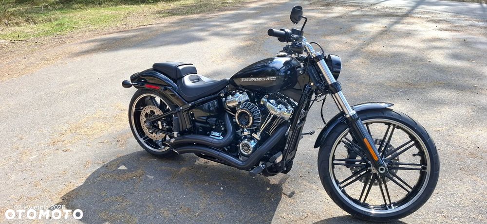 Harley-Davidson Softail Breakout - 9