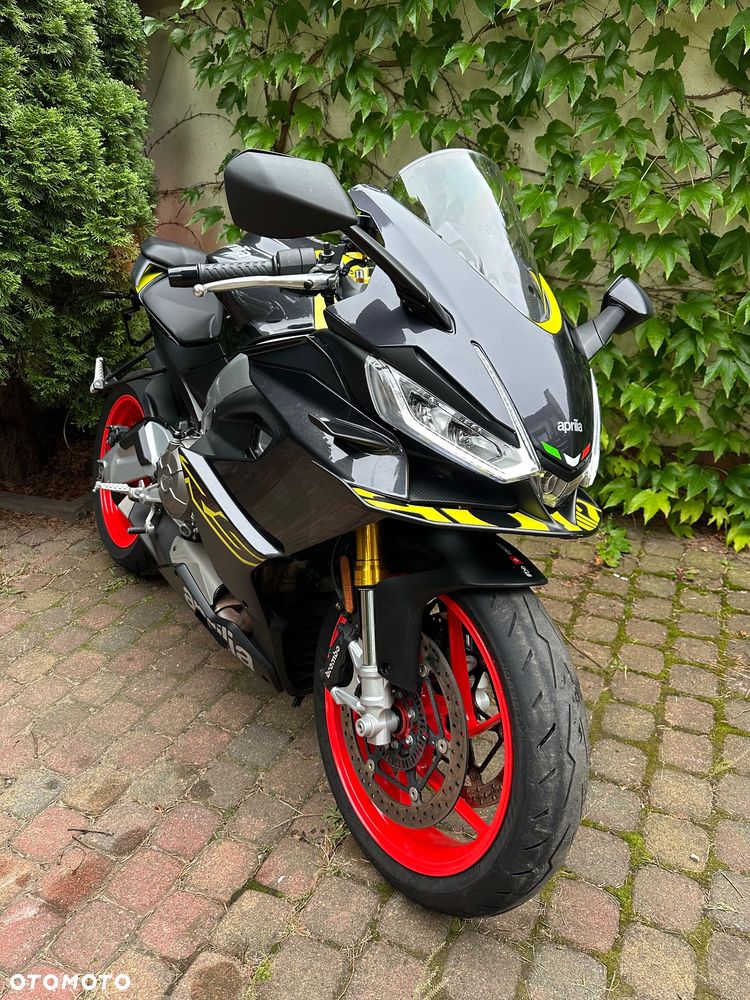 Aprilia RS - 9