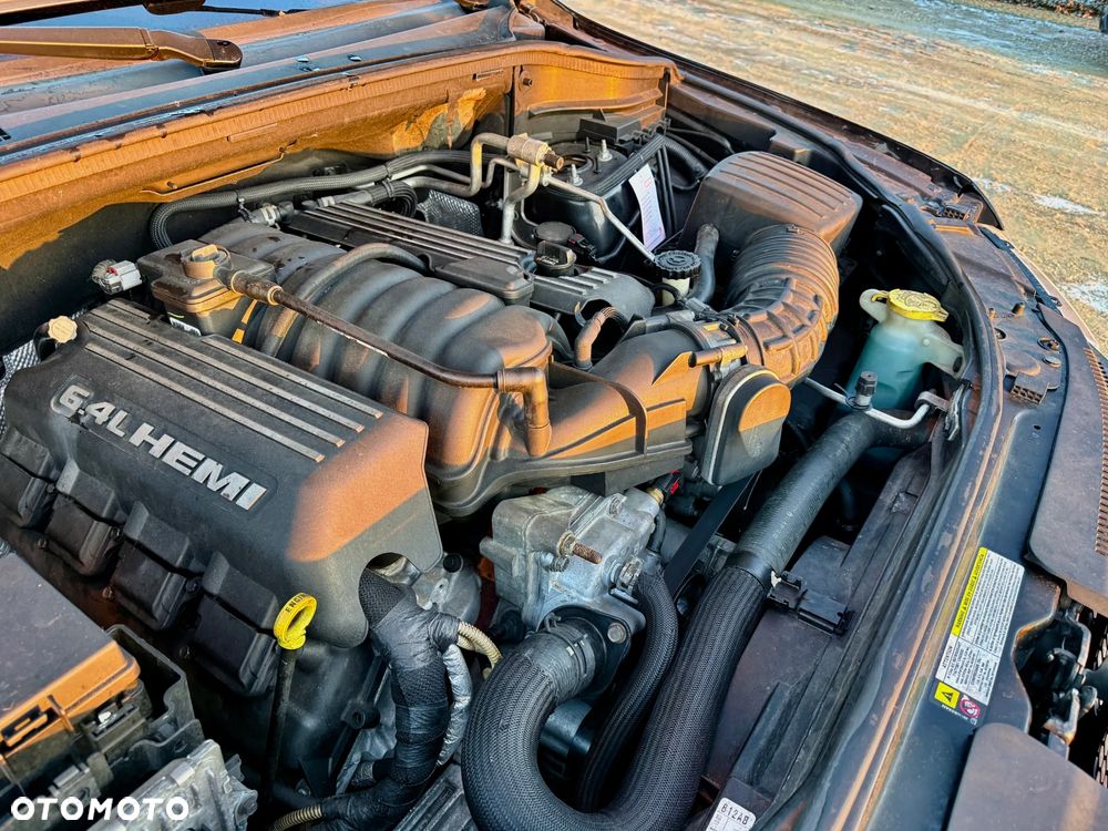 Jeep Grand Cherokee SRT - 29