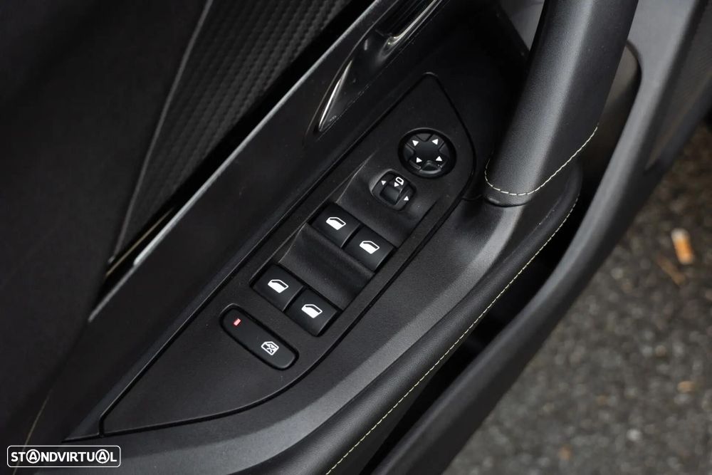 Peugeot 2008 1.2 PureTech GT - 53