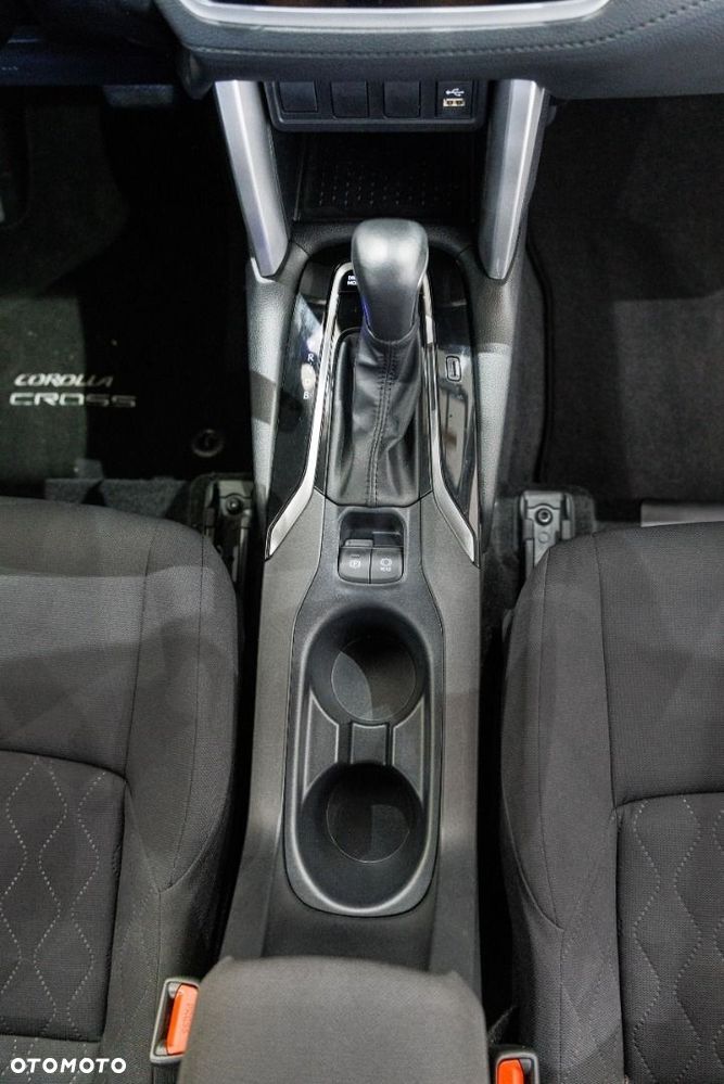 Toyota Corolla Cross - 33