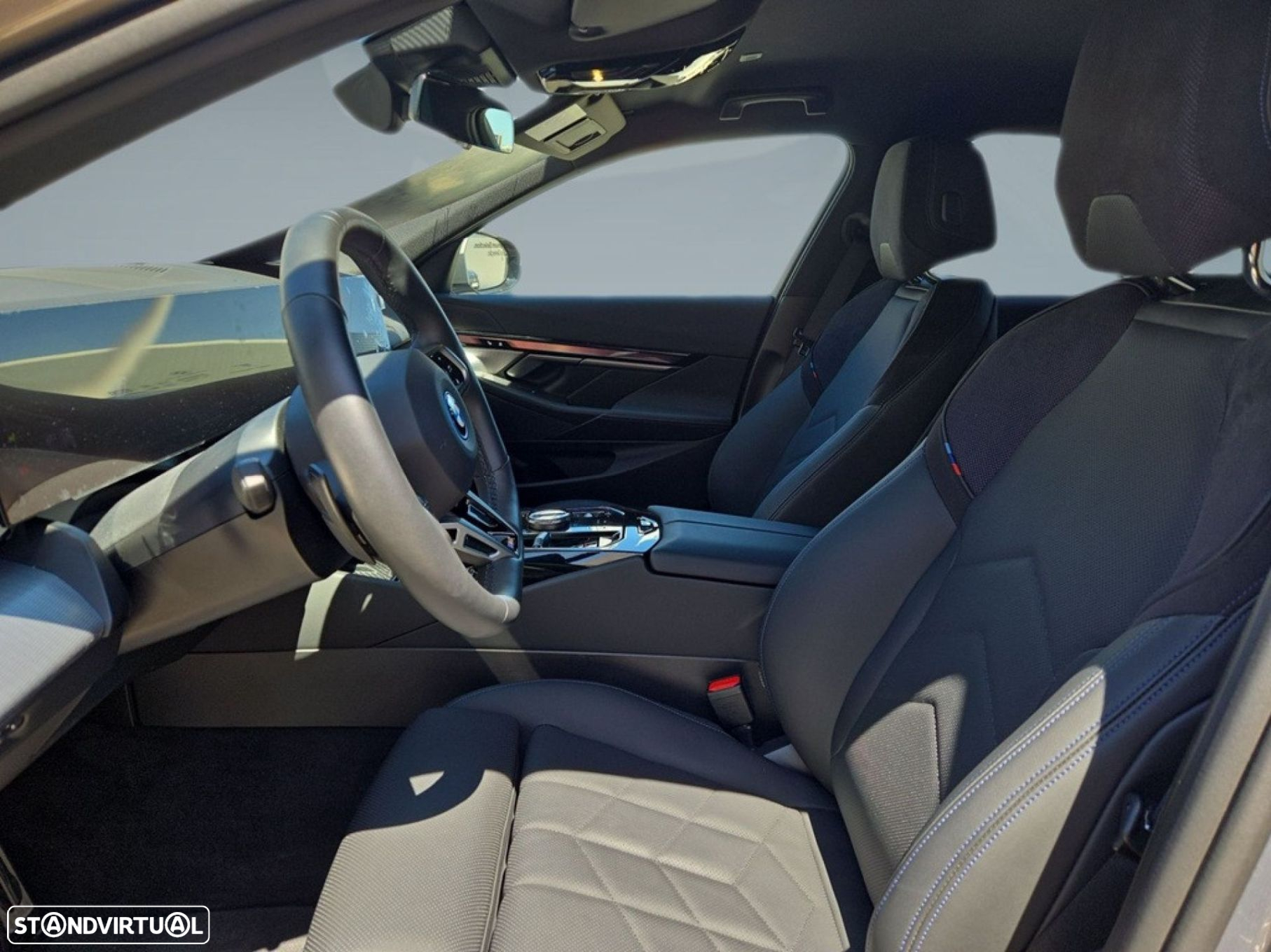 BMW i5 eDrive40 Edição Desportiva M - 11