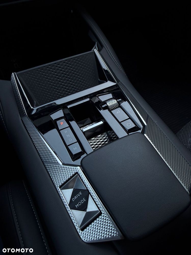 DS Automobiles DS 4 1.2 PureTech Bastille + - 16