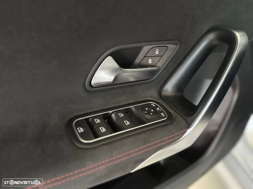 Mercedes-Benz A 200 AMG Line Aut. - 27