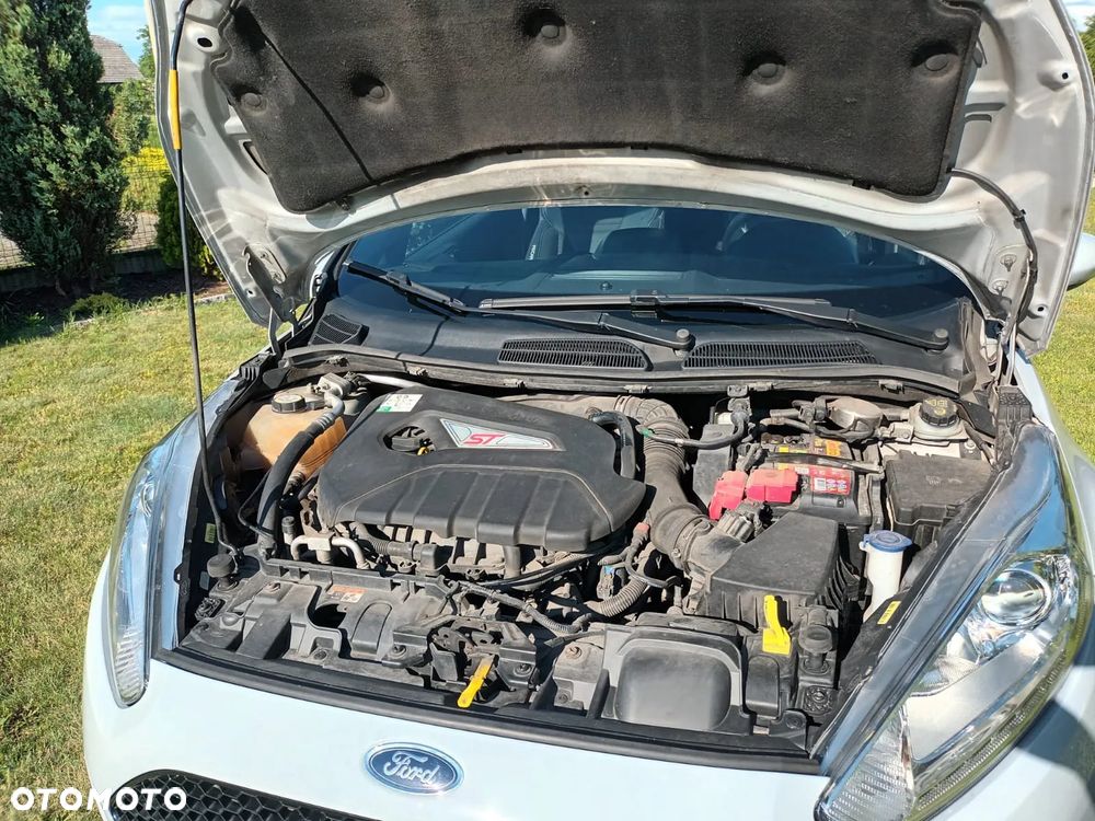 Ford Fiesta ST200 - 8