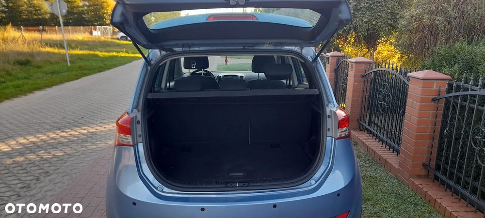 Hyundai ix20 - 10