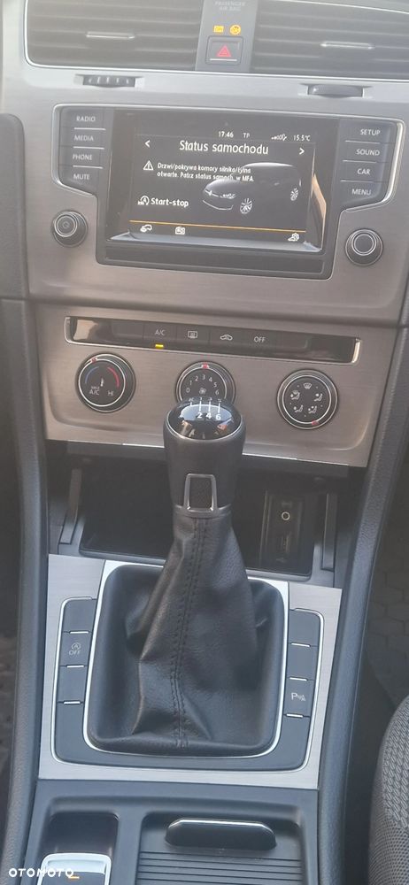 Volkswagen Golf VII 1.2 TSI BMT Comfortline - 17
